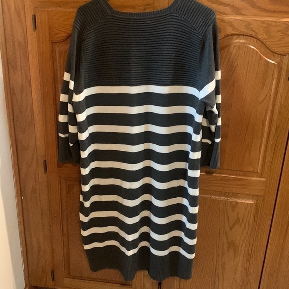 Studio One Sweater Dress - Picture 3 of 4